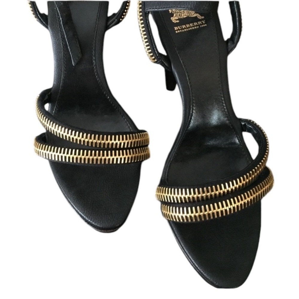 Burberry size 10 black leather platform heels  with gold zipper detail NEW - Picture 2 of 7